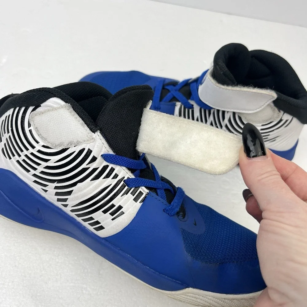 Nike Team Hustle D9 Kid Child Shoes Sneakers Size 3Y Youth Blue White AQ4225-405